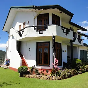  Guest house Hill Crest Residency